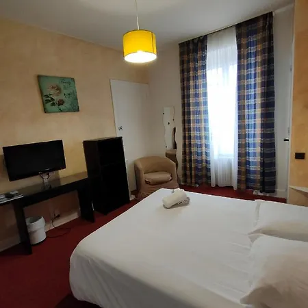 Hôtel De Naples Vichy Extérieur photo
